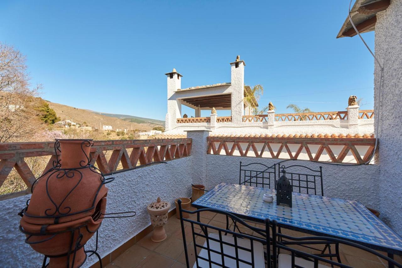 La Almunia De La Alpujarra Apartment Yegen Exterior photo